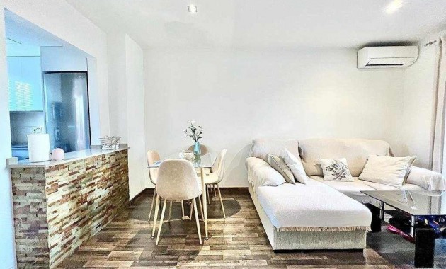 Apartamento / piso - Venta - Torrevieja - Acequion