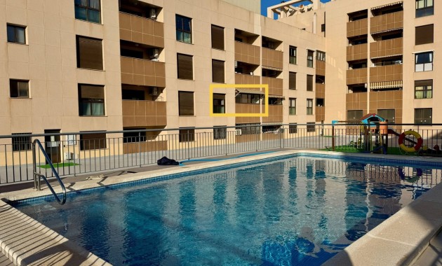 Apartamento / piso - Venta - Torrevieja - Centro