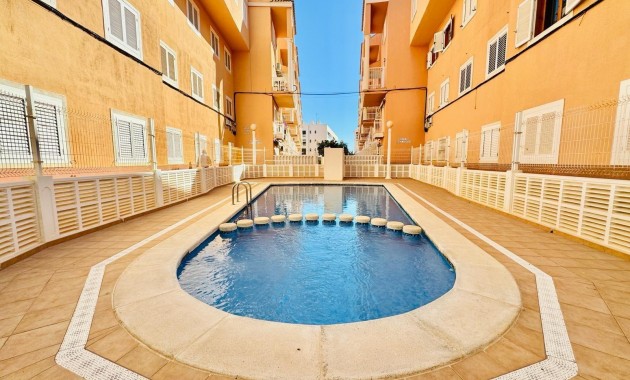 Apartamento / piso - Venta - Torrevieja - La Mata