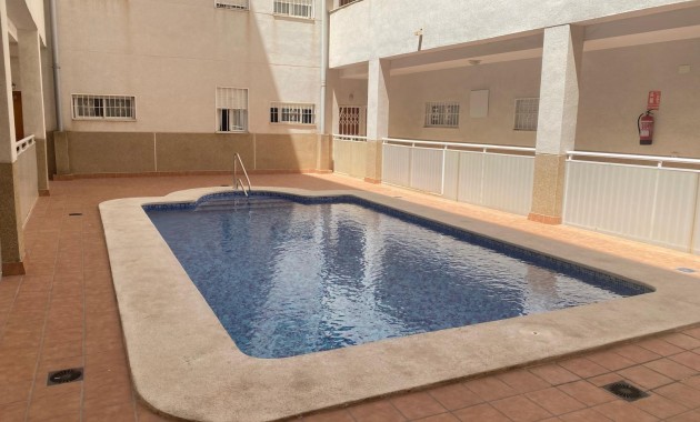 Apartamento / piso - Venta - Torrevieja - torrevieja