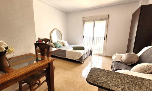 Apartamento / piso - Venta - Torrevieja - torrevieja