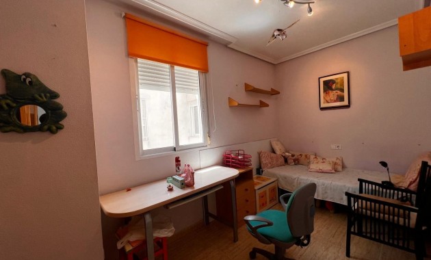 Apartamento / piso - Venta - Torrevieja - torrevieja