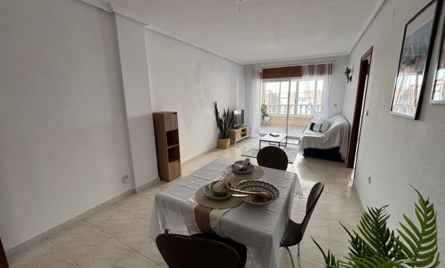 Apartamento / piso - Venta - Torrevieja - torrevieja