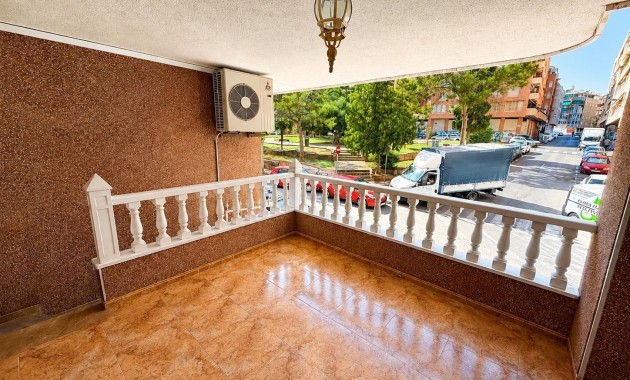 Apartamento / piso - Venta - Torrevieja - torrevieja