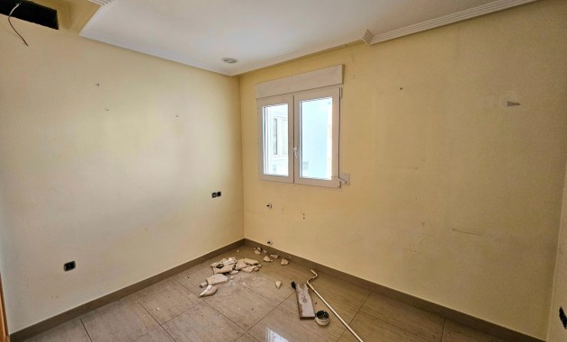 Apartamento / piso - Venta - Torrevieja - torrevieja