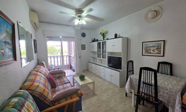 Apartment / flat - Sale - Guardamar del Segura - Pueblo