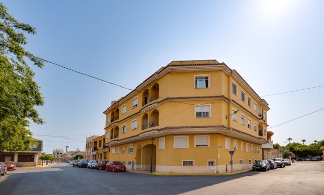 Apartment / flat - Sale - Jacarilla - pueblo