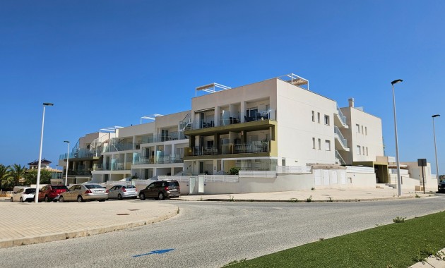 Apartment / flat - Sale - La Marina - La Marina - Urbanization