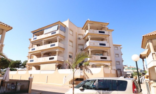 Apartment / flat - Sale - Orihuela Costa - La Zenia
