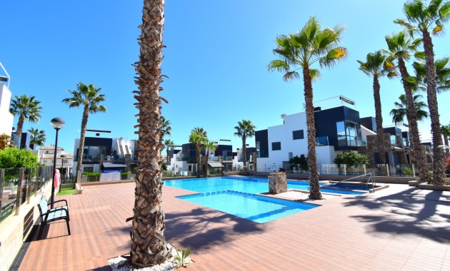 Apartment / flat - Sale - Orihuela Costa - Lomas de Cabo Roig