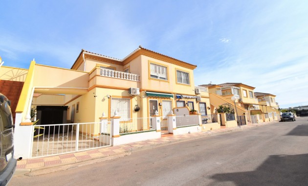 Apartment / flat - Sale - Orihuela Costa - Playa Flamenca