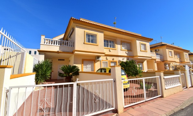 Apartment / flat - Sale - Orihuela Costa - Playa Flamenca