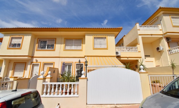 Apartment / flat - Sale - Orihuela Costa - Playa Flamenca