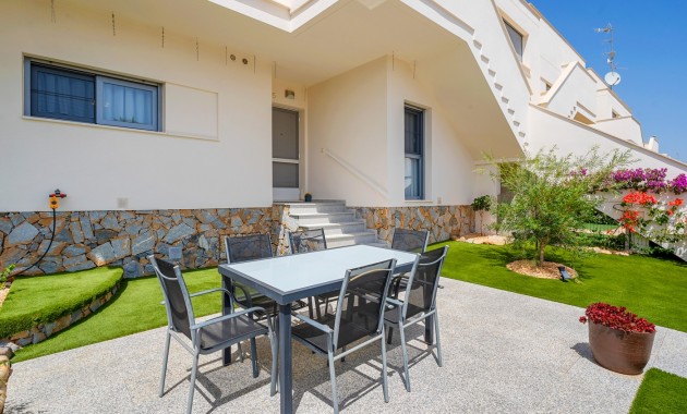 Apartment / flat - Sale - Orihuela - Entre Naranjos Vistabella