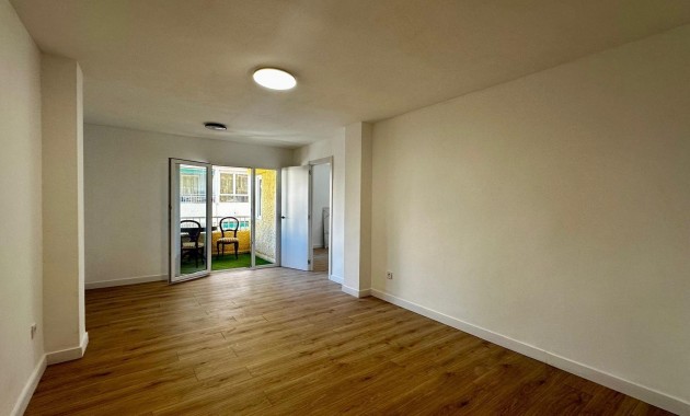 Apartment / flat - Sale - Torrevieja - Acequion