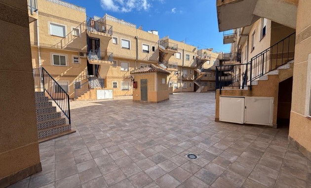 Apartment / flat - Sale - Torrevieja - Centro