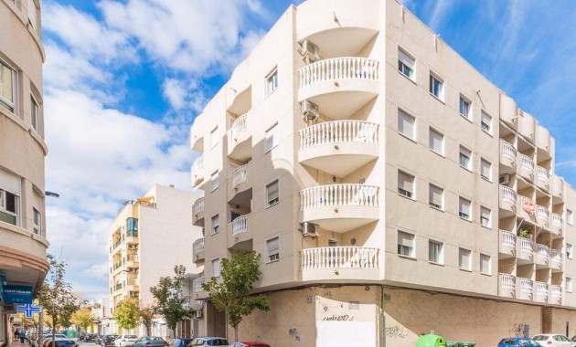 Apartment / flat - Sale - Torrevieja - Centro