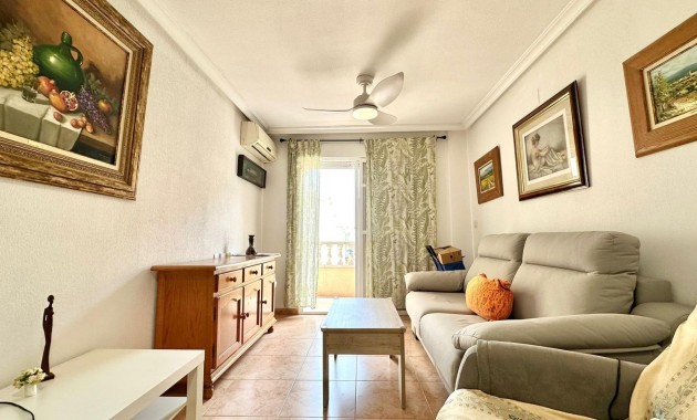 Apartment / flat - Sale - Torrevieja - Centro