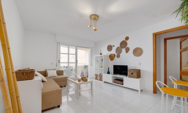 Apartment / flat - Sale - Torrevieja - Estacion de autobuses