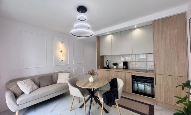 Apartment / flat - Sale - Torrevieja - Estacion de autobuses