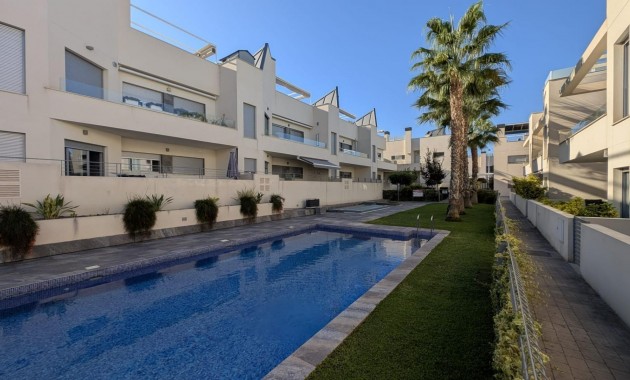 Apartment / flat - Sale - Torrevieja - La veleta