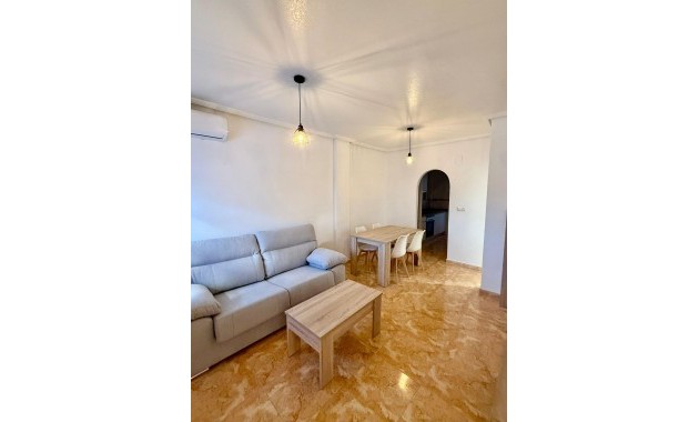 Apartment / flat - Sale - Torrevieja - Playa de los locos