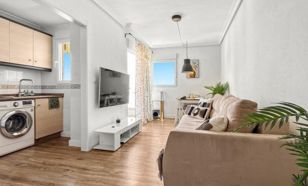 Apartment / flat - Sale - Torrevieja - Torrevieja - Centre