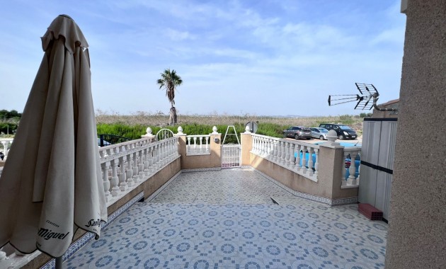 Apartment - Ground Floor - Herverkoop - Torrevieja - El limonar