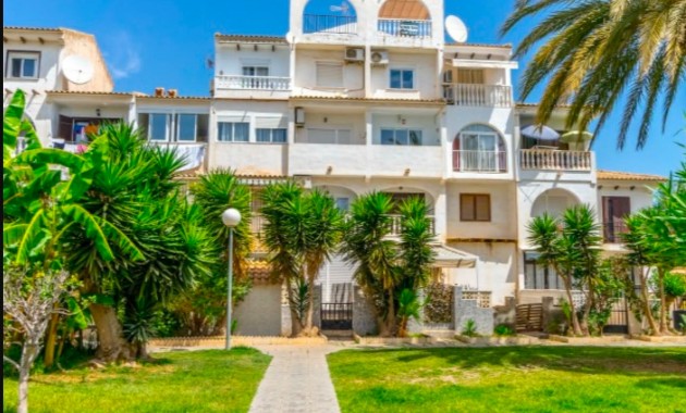 Apartment - Penthouse - Sale - Torrevieja - Calas blanca