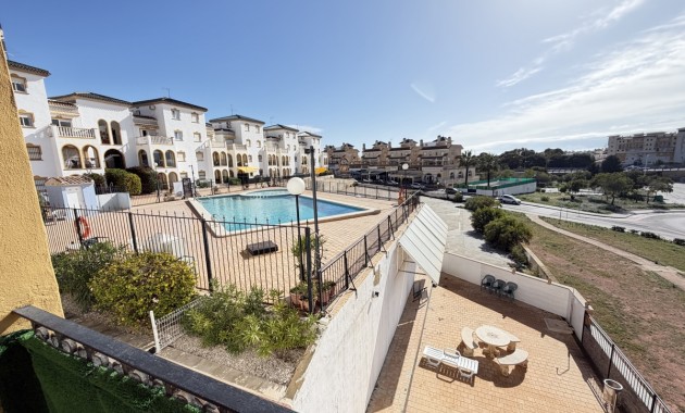 Appartement / flat - Herverkoop - Orihuela Costa - La Zenia
