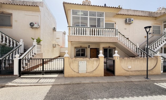 Appartement / flat - Herverkoop - Orihuela Costa - La Zenia