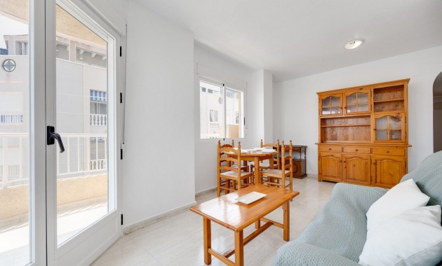 Appartement / flat - Herverkoop - Torrevieja - Estacion de autobuses