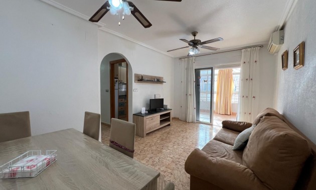 Appartement / flat - Herverkoop - Torrevieja - Estacion de autobuses