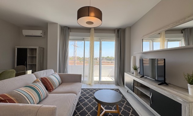 Appartement / flat - Verhuur - Torrevieja -
                Punta prima