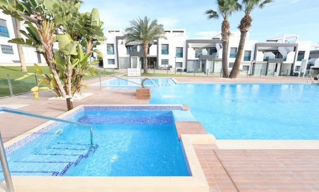 Bungalow - Herverkoop - Orihuela Costa - La Zenia