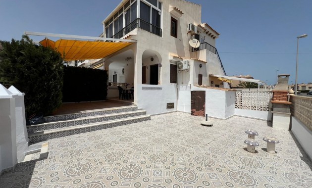 Bungalow - Herverkoop - Torrevieja - Aguas nuevas 2