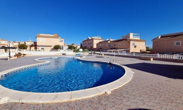 Bungalow - Herverkoop - Torrevieja - La Mata