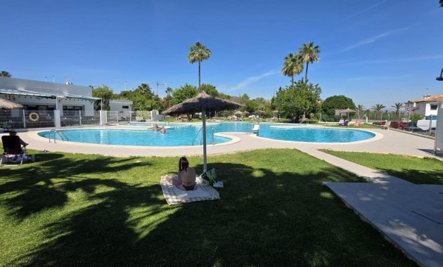 Bungalow - Herverkoop - Torrevieja - Los balcones
