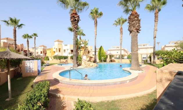 Bungalow - Sale - Torrevieja - Los altos