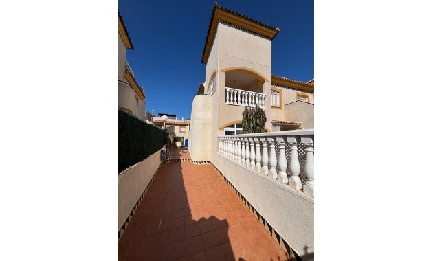 Bungalow - Sale - Torrevieja - Parque las naciones