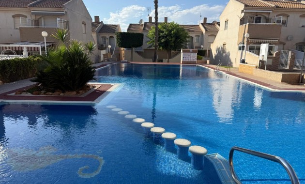 Bungalow - Sale - Torrevieja - Parque las naciones