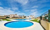 Bungalow - Sale - Torrevieja - SH-74668