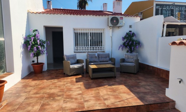 Bungalow - Sale - Urbanización La Torreta - Urbanización La Torreta