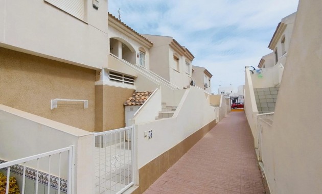 Bungalow - Venta - Torrevieja - Aguas Nuevas