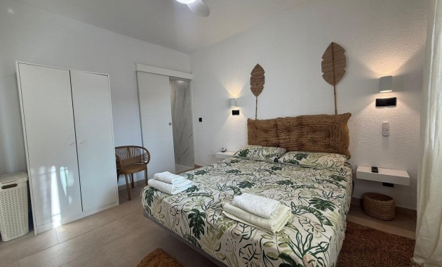 Bungalow - Venta - Torrevieja - Miramar - Torre del Moro