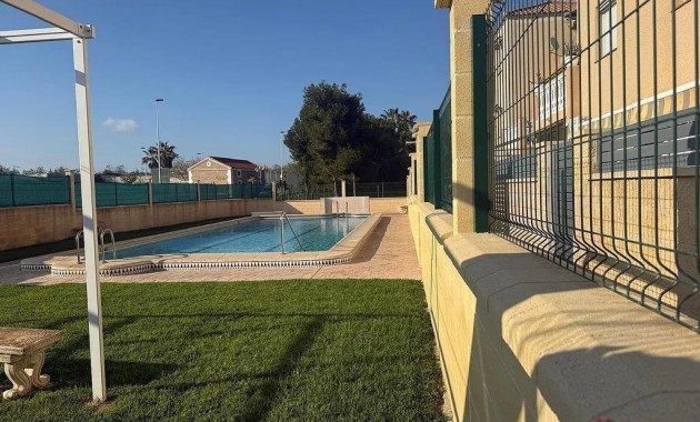 Bungalow - Venta - Torrevieja - Torreblanca