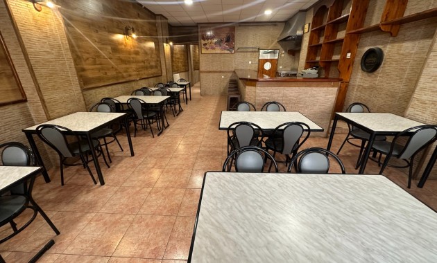 Business premises - Venta - Torrevieja - Torrevieja