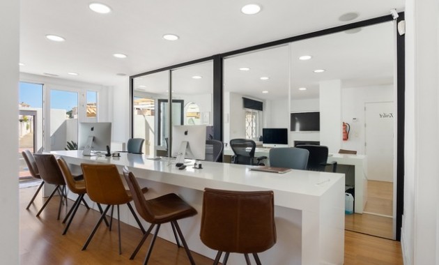 Comercial - Venta - Torrevieja - Torrevieja