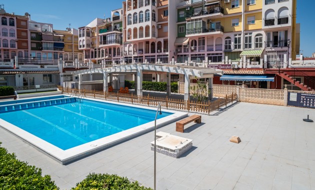 Commercial property - Sale - Torrevieja - La Veleta