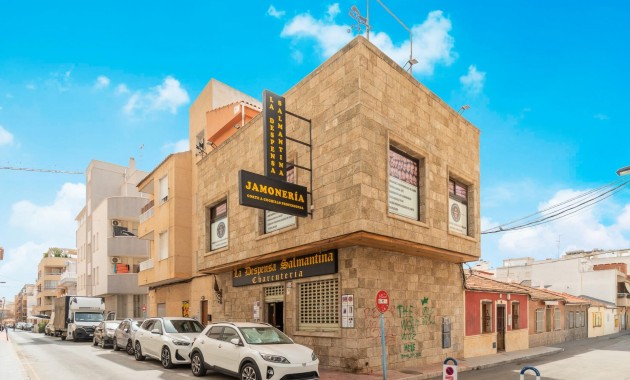 Commercial Unit - Venta - Torrevieja - Paseo maritimo